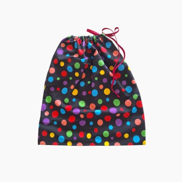 Funda para Zapatos de Tela Negra con Lunares Multicolores y Cierre de Cordón Rojo