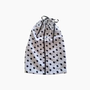 Funda para Zapatos de Tela Blanca con Lunares Negros y Cierre de Cordón Negro