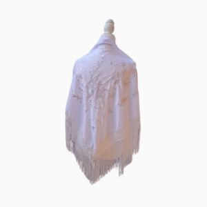 Mantón Blanco con Bordado Floral Blanco y Flecos Blancos